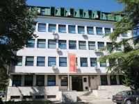 RASPISANA POTJERNICA ZA LAŽNIM AMERIČKIM DIPLOMATOM: Pregovarao o uvozu oružja