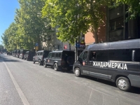 STUDENTI U BLOKADI NAJAVILI NOVU AKCIJU U NOVOM SADU VEČERAS: Ulazit će u policijske 'marice', odnosno tražit će...