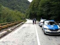 STRADALA MLADA SARAJKA: Nije prvi put da stijena padne na automobile koji prolaze kroz Tjentište