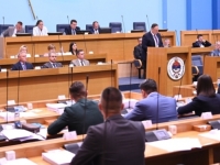 NEOČEKIVAN OBRAT: NSRS blokirala zakon kojim bi banke morale poslovati sa 'crnolistašima'
