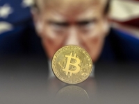 DONALD TRUMP TRLJA RUKE: Misteriozni čovjek je predsjedniku SAD-a donio još desetke miliona dolara