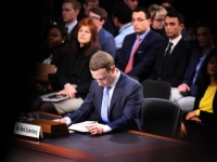 MARK ZUCKERBERG NA OPTUŽENIČKOJ KLUPI: Dioničari traže osam milijardi dolara zbog velikog skandala