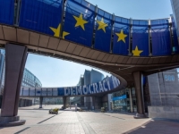 KRAJNJA DESNICA LOVILA U MUTNOM: Na pomolu jedan od najvećih skandala u Evropskom parlamentu ikada...