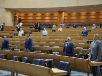 KRIZA NA VRHUNCU, ZATIŠJE U PARLAMENTU: Kalendar prazan, nema komisija ni sjednica, slučaj Ćulum 'ostao u zraku'