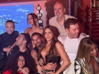 GODINE SU SAMO BROJ: Sofia Vergara proslavila 53. rođendan u društvu jednog od najzgodnijih frajera