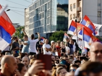 U SRBIJI NAJAVLJENE NOVE BLOKADE, VEČERAS BI MOGLO BITI OPASNO: 'Otimaju ljude i trpaju ih u aute'