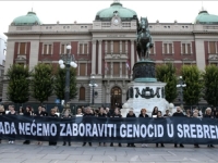 KOMEMORATIVNA AKCIJA U BEOGRADU: Zatražili da se 11. juli proglasi Danom sjećanja na genocid u Srebrenici