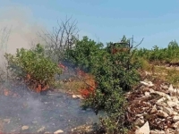 KAP PO KAP, KIŠA SPASILA GOLOBRĐE: Ugašena dva požara u Bileći, vatrogasci se vraćaju sa terena
