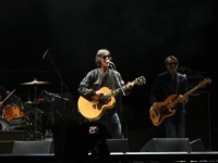 TRENUTAK ZA ISTORIJU: Braća Galager prvi put zajedno na sceni poslije 16 godina na povratničkom koncertu benda Oasis