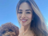 SEVERINA PONOVO IZAZVALA BURU: Pozirala na ivici bazena iznad provalije (FOTO)