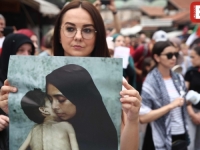 PROTESTNA ŠETNJA U SARAJEVU: Građani pozivaju svjetsku javnost na hitno djelovanje zbog gladi u Palestini (FOTO)