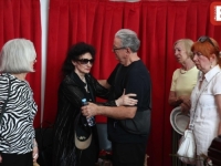 EMOTIVAN GOVOR GLUMICE VESNE MAŠIĆ NA SAHRANI SVOG SUPRUGA JOSIPA PEJAKOVIĆA: 'Tu sam uz tebe uvijek zauvijek, a ti idi gdje si pošao, gdje moraš...'