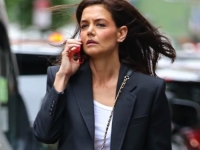 JEDNOSTAVNO I PRAKTIČNO: Ovo će uskoro svi imati u ormaru sudeći po Katie Holmes (FOTO)