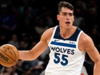 SPEKTAKULARAN TRANSFER: Reprezentativac BiH prelazi u najtrofejniju NBA ekipu