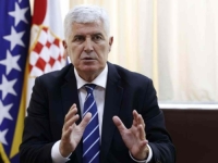 PORUKA DRAGANA ČOVIĆA POVODOM 30. GODIŠNJICE GENOCIDA: 'Obavezujemo se čuvati istinu o Srebrenici!'