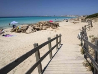 LJEKARI SU MOGLI SAMO KONSTATIRATI SMRT: Porodični odmor na plaži pretvorio se u tragediju...