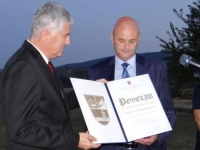 HDZ-ov GRADONAČELNIK U CENTRU SKANDALA: Potvrđeno nezakonito postupanje gradske uprave u slučaju solara!