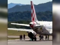 SUMNJA SE NA SAMOUBISTVO: Motor aviona usisao muškarca na aerodromu u Italiji