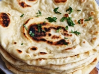 INDIJSKI HLJEB NAAN ZA SVAKI DAN: Trebat će vam pola kile glatkog brašna, a kada napravite loptice...
