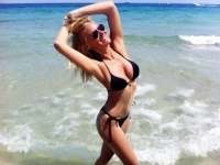 FATALNA 'BARBIKA IZ NOVOG SADA': Nataša Bekvalac pokazala savršeno tijelo na plaži