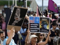 PLES PO TANKOJ ŽICI: Slovenija jako riskira s referendumom o NATO-u