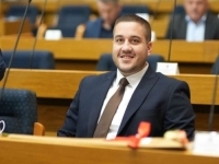 'SAV PARTIOTIZAM SNSD-a STAO JE U TRI MARKE I 15 FENINGA': Nebojša Drinić oštro napao SNSD