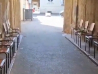 'VUKAŠINOVA STOLICA JE DANAS PRAZNA': Protest zbog ispita u školi čiji je učenik 16. žrtva pada nadstrešnice (VIDEO)