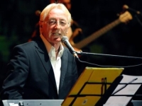 A KAD MU DOĐEŠ TI: Godišnjica smrti muzičara Olivera Dragojevića obilježena na obje obale Neretve