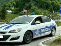 OBJAVLJEN SNIMAK HAPŠENJA UBICE IZ BUDVE: Pucao je u brata i njegovog sina, a onda mirno sjeo u kafić... (VIDEO)