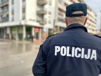 ISKORISTIO PRILIKU: Kako je uhapšeni muškarac uspio izbosti policajca?