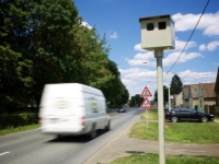 VOZAČI OTKRILI KAKO PREVARITI KAMERU ZA BRZINU: Trik pali svaki put
