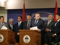 VELIKI PROBLEMI ZA VLAST U RS-u: SDS preuzima Gacko uz pomoć DNS-a, koalicioni partneri ljuti na...