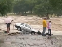 STRAŠNE POPLAVE POGODILE TEKSAS: Poginule najmanje 24 osobe, traga se za više od 20 djece (VIDEO)