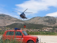 POŽAR KOD TREBINJA, SPRIJEČENO ŠIRENJE VATRE: Ali, zbog visoke temperature vazduha i jakog vjetra...
