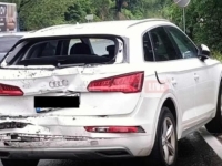 DOK JE POMAGAO GASITI POŽAR NA DRUGOM VOZILU, U NJEGOV SE AUTOMOBIL ZABIO KAMION: Unutra je bila djevojčica (4)