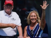 KONTROVERZNA AMERIČKA KONGRESNICA PODRŽALA PROTESTE U UKRAJINI: Srušite diktatora Zelenskog!