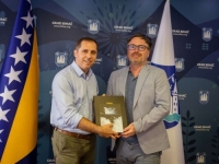 SOLIDARNOST PREMA SREBRENIČKIM ŽRTVAMA: Ambasador Slovenije Damijan Sedar učestvuje u biciklističkom maratonu 'Bihać - Srebrenica'