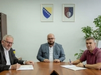 MINISTAR ŠTETA OBRADOVAO MLADE: Besplatan prevoz za učenike i studente u KS