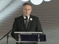 DENIS BEĆIROVIĆ PORUČIO IZ SREBRENICE: 'Zločin genocida može zaustaviti samo jaka država'