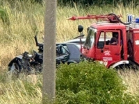 TEŠKA SAOBRAĆAJNA NESREĆA NA ZAPADU BiH: Jedna osoba poginula u frontalnom sudaru dva automobila