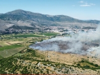SITUACIJA POD KONTROLOM: U Trebinju i dalje aktivan požar, ali situacija je stabilna