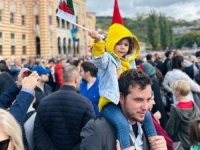 PREMIJER UK O GLADI U GAZI: 'Izvršioci genocida ne dozvoljavaju ni kilogram brašna da uđe...'