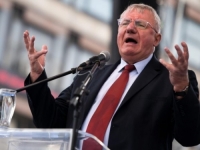 POZIV NA LINČ ILI POLITIČKA PROVOKACIJA: Šešelj dao 'ultimatum' iz Zemuna, traži reakciju Tužilaštva
