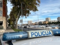 HRABROST U PRAVOM MOMENTU: Policajci iz zapaljene kuće spasili porodicu s dvoje djece