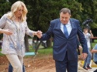 NOŽ U LEĐA NAJBLIŽE SARADNICE: Dodik je sve više u sjeni - Željke Cvijanović