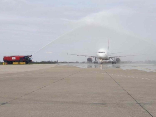 DRAMA U SUSJEDSTVU: Avionu se zapalio motor
