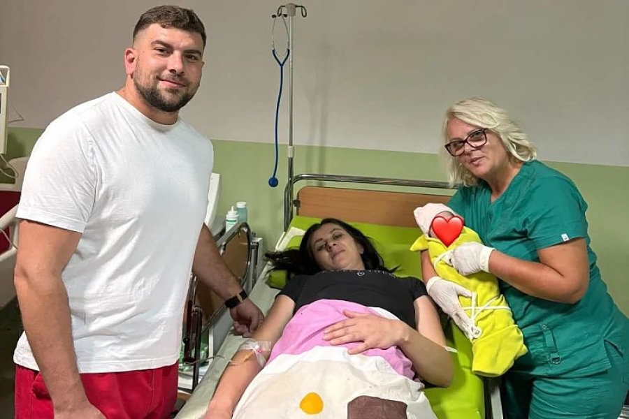 LIJEPA ŽIVOTNA PRIČA: Porodica Pljevljak dobila šestu djevojčicu, a Alen Muhić i babica Fata pomogli u porodu