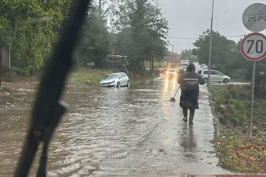 SVE JE POD VODOM: Vatrogasci imali pune ruke posla, bujične poplave u BiH uzrokovale materijalnu štetu...