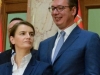 ANA BRNABIĆ OPET HVALI VUČIĆA:  Najljepše i najdemokratskije ispumpava blokadere jer ne govori ružne riječi