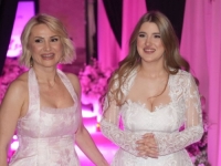 KĆERKA GOCE TRŽAN OBJAVILA  FOTOGRAFIJU U KUPAĆEM KOSTIMU: Pjevačica se odmah oglasila